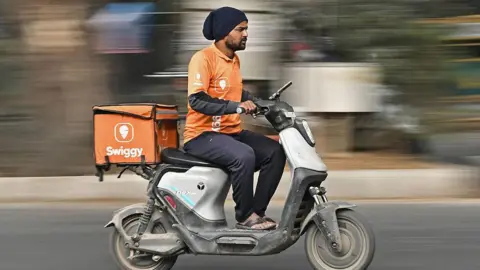 India’s Thriving Online Delivery Platforms Face a Year of Reckoning